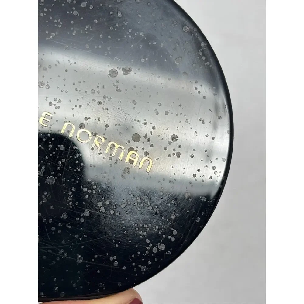 Merle Norman Flawless Effect Pressed Powder in‎ Translucent - NEW .35oz